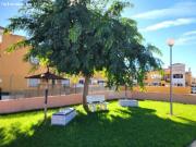 Villa adosada, en esquina, 3 dormitorios, 1 baño, gran...