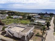 Villa al mare, 3 camere, giardino e garage 129m² Maruggio