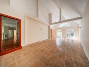 Villa am Waldrand mit sonnigem Traumgarten in der...