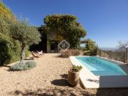 Villa amueblada de 300 m² con jardín de 750 m² y piscina...