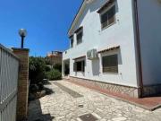 Villa arredata con terrazzo Ardea