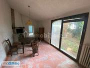 Villa arredata con terrazzo Centro