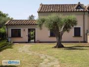 Villa arredata con terrazzo Centro