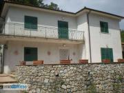Villa arredata con terrazzo Centro