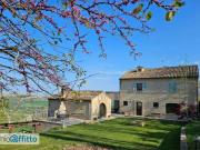 Villa arredata con terrazzo Fermo