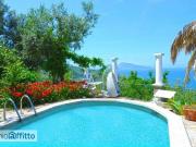 Villa arredata con terrazzo Massa Lubrense
