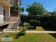 Villa arredata con terrazzo Pietrasanta