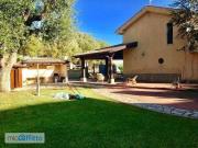 Villa arredata con terrazzo Pisciotta