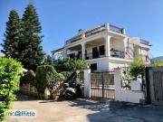 Villa arredata con terrazzo Tommaso natale