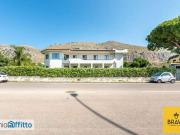 Villa arredata con terrazzo Tommaso natale