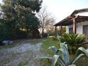 Villa arredata in affitto a Pietrasanta