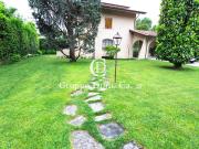 Villa arredata in affitto, Forte dei Marmi centro
