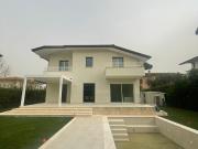 Villa arredata in affitto, Pietrasanta marina di