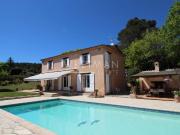 Villa au calme avec vue sur le lac Montauroux 163m²...