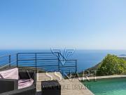 Villa au calme proche de Monaco avec une belle vue mer...