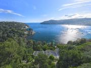 Villa au design unique avec une vue imprenable sur la mer
