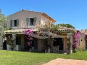 Villa authentique, tout proche de la plage avec propre...