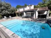 villa aux prestations moderne haut de gamme