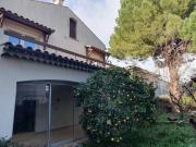 VILLA AVEC GARAGE, TERRASSE ET VÉRANDA