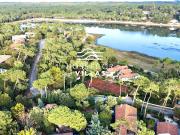 Villa avec jardin et terrasse