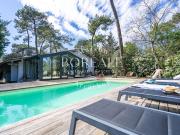 Villa avec jardin et terrasse