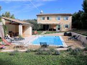 Villa avec piscine à Apt