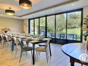 Villa avec piscine en bord de mer