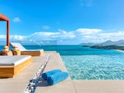 Villa avec piscine en bord de mer