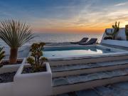 Villa avec piscine en bord de mer