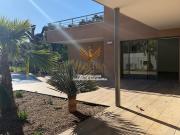 Villa avec piscine en bord de mer