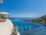 Villa avec piscine en bord de mer