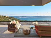 Villa avec piscine en bord de mer