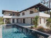 Villa avec piscine en bord de mer Villa avec piscine en bord de mer