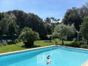 Villa avec piscine en bord de mer