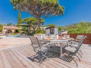 Villa avec piscine en bord de mer