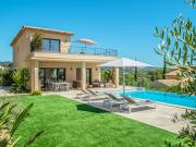 Villa avec piscine en bord de mer