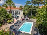 Villa avec piscine et dépendances, quartier des Plaines,...
