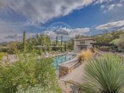 Villa avec piscine et jardin