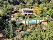 Villa avec piscine et jardin