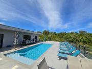 Villa avec piscine et jardin