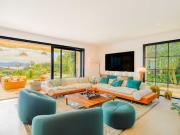 Villa avec piscine et jardin