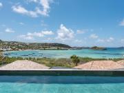 Villa avec piscine et jardin