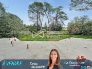 Villa avec piscine et jardin