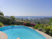 Villa avec piscine et jardin