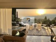 Villa avec piscine et jardin