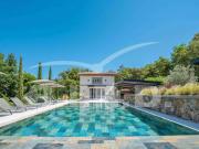 Villa avec piscine et jardin