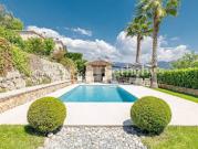 Villa avec piscine et jardin