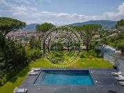 Villa avec piscine et jardin