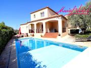 Villa avec piscine et jardin