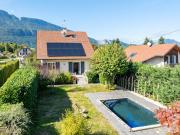 Villa avec piscine et jardin